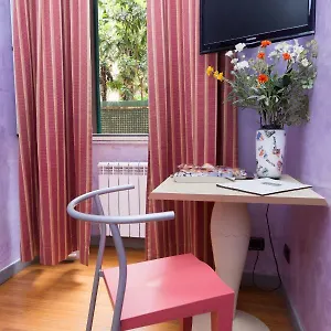 Domusamor Colosseo Couette-café Rome